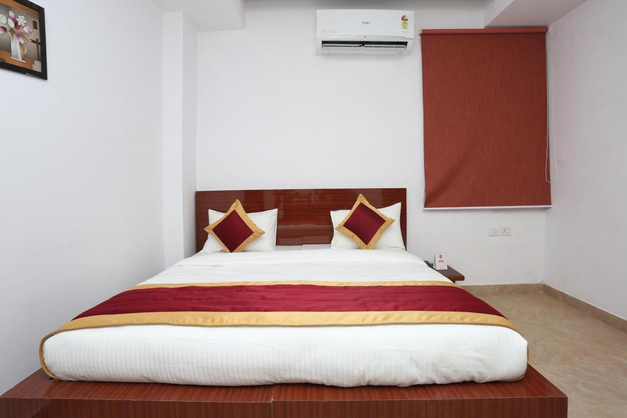 Capital O 12807 Amaira Hotel And Banquets Noida Ngoại thất bức ảnh